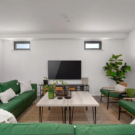 Holiday home Mit Pool Und Wellness Fuer 8 Personen *